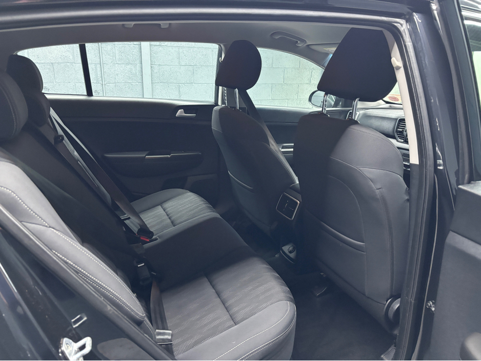 2017 Kia Sportage - image 9