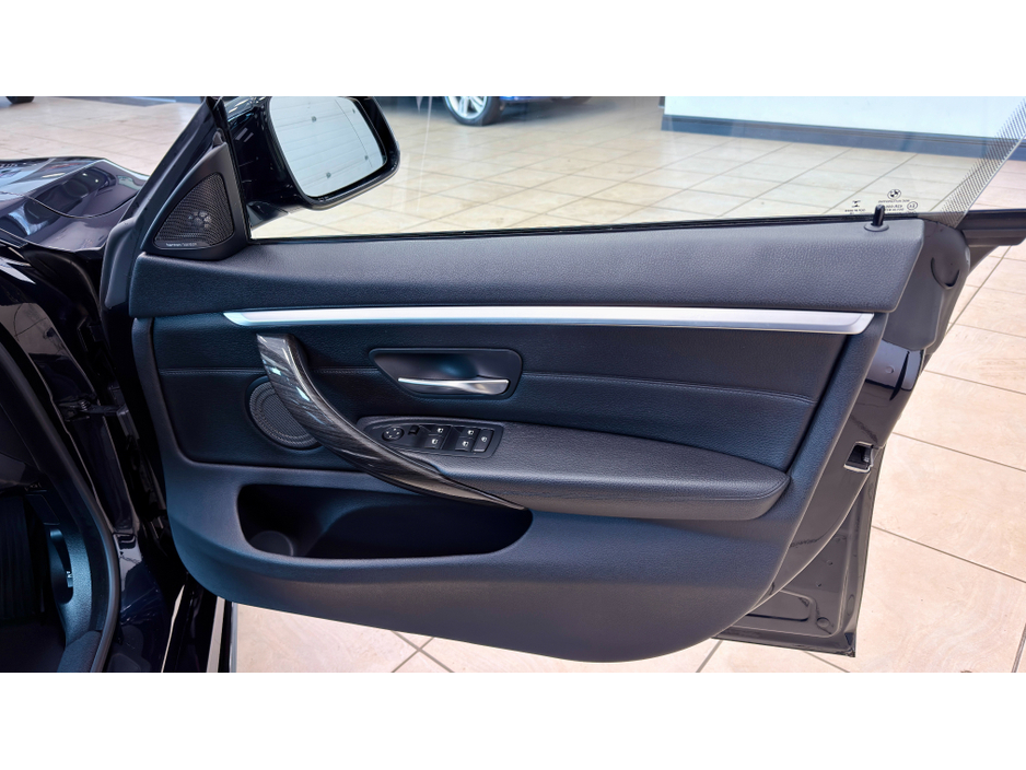 2016 BMW 4 Series - image 14