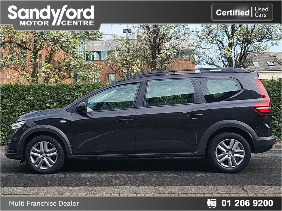 2022 Dacia Jogger - image 7