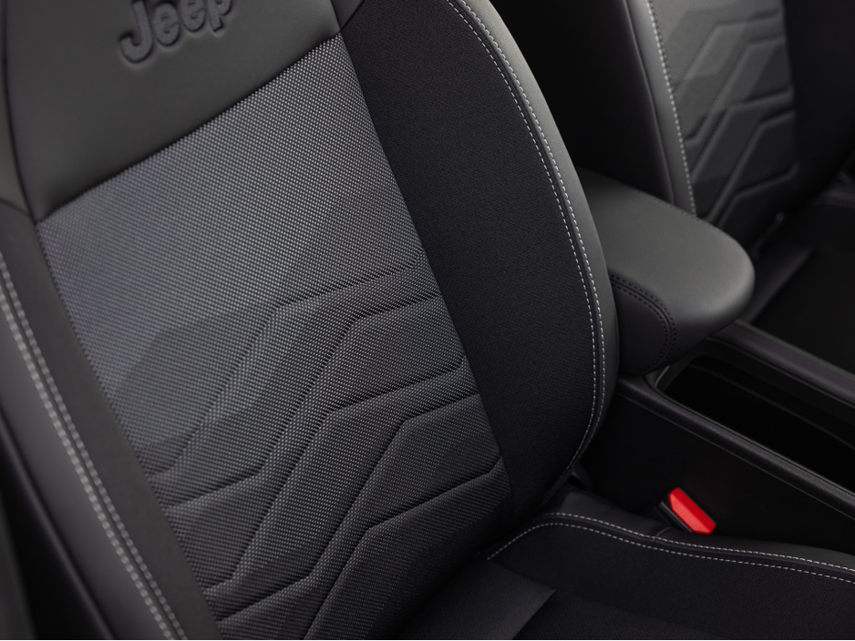 2026 Jeep Avenger HYBRID ALTITUDE 1.2 AT €33,995