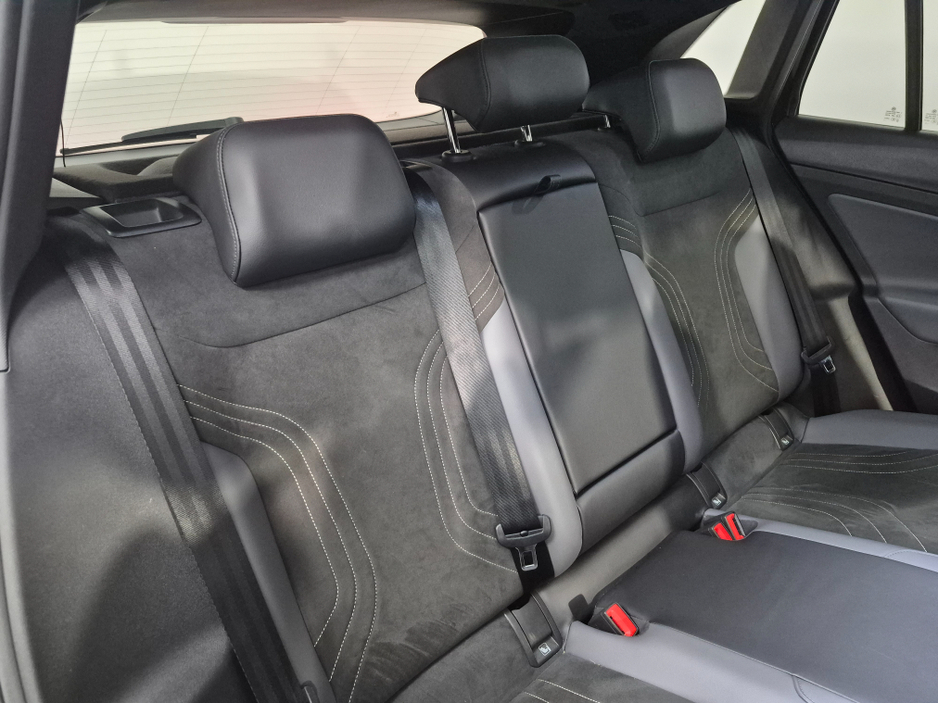 2022 Volkswagen ID.4 PRO 150 KW TECH 77KWH 204BHP PROPERF 5DR A €27,450