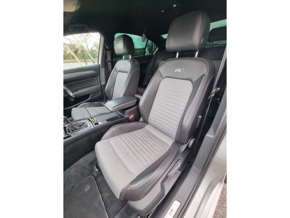 2016 Volkswagen Passat - image 16