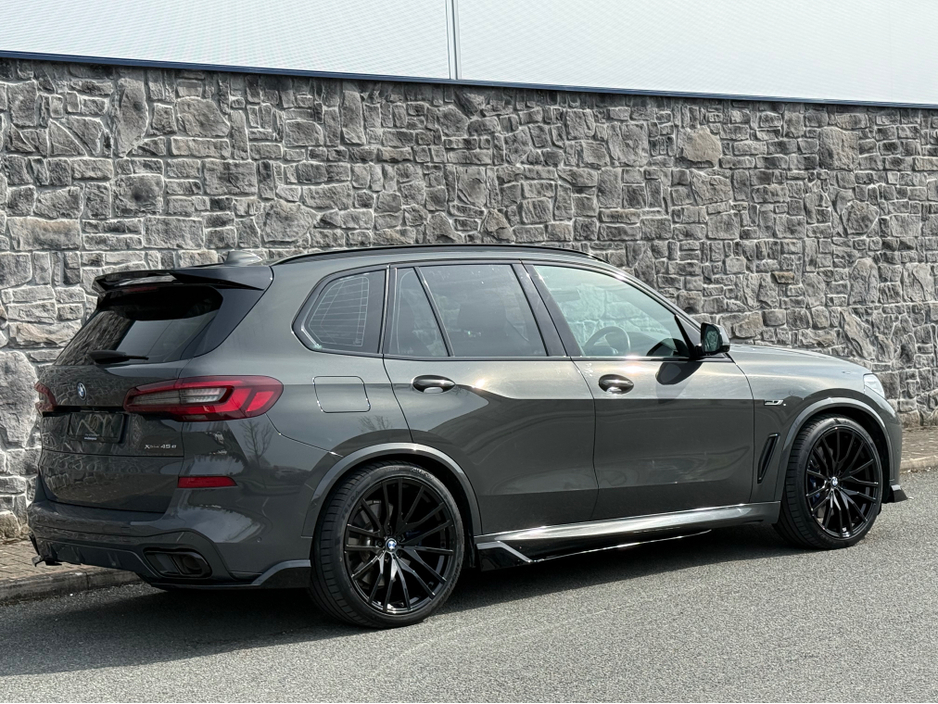 2022 BMW X5 - image 12