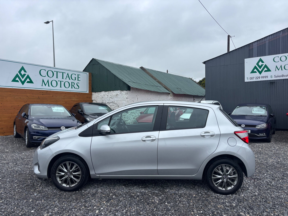 2018 Toyota Yaris - image 4