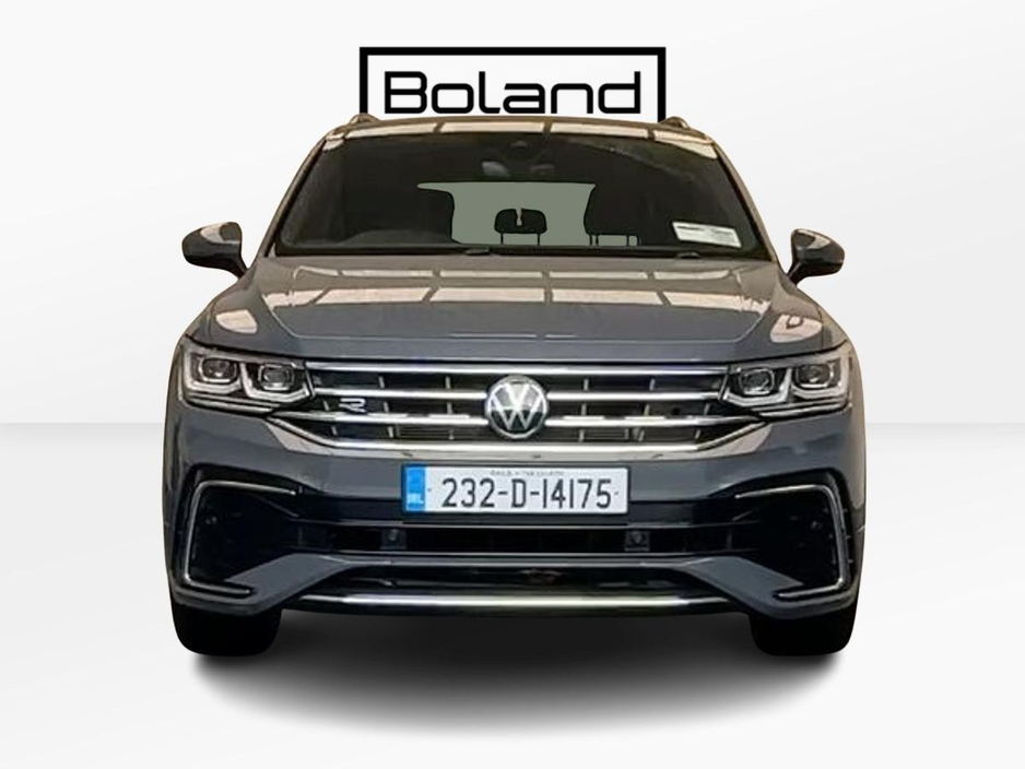 2023 Volkswagen Tiguan - image 7