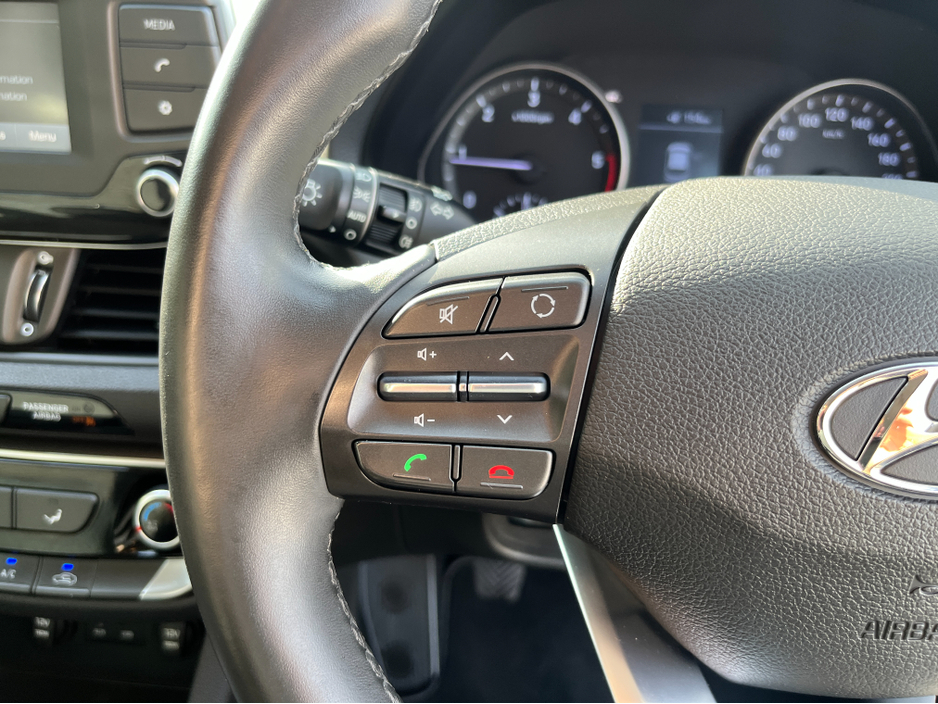 2017 Hyundai i30 - image 18