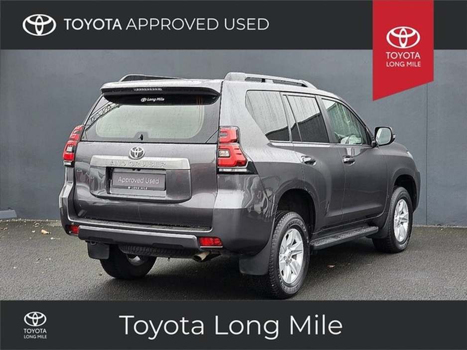 2024 Toyota Landcruiser - image 2