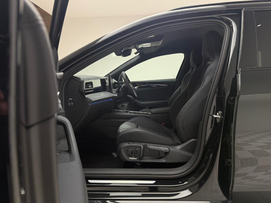 2025 Volkswagen Passat R-LINE 1.5 PHEV DSG €42,990