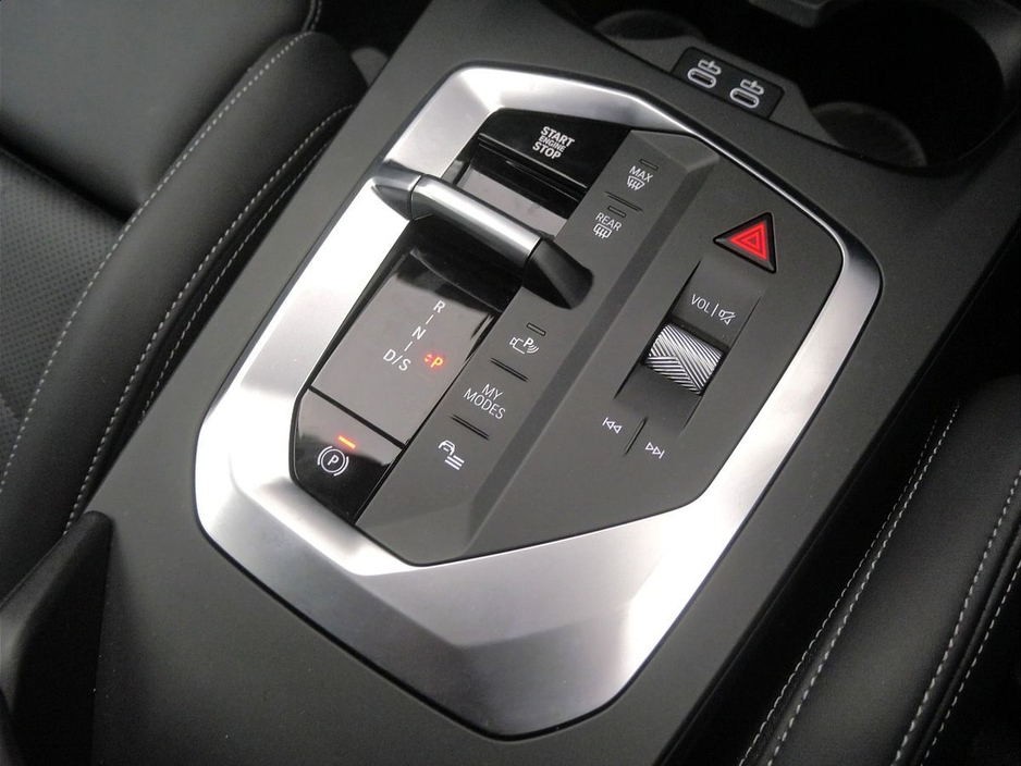 2025 BMW 2 Series - image 10