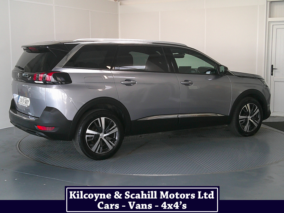 2024 Peugeot 5008 - image 7