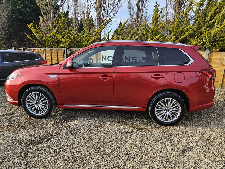 2019 Mitsubishi Outlander - image 8