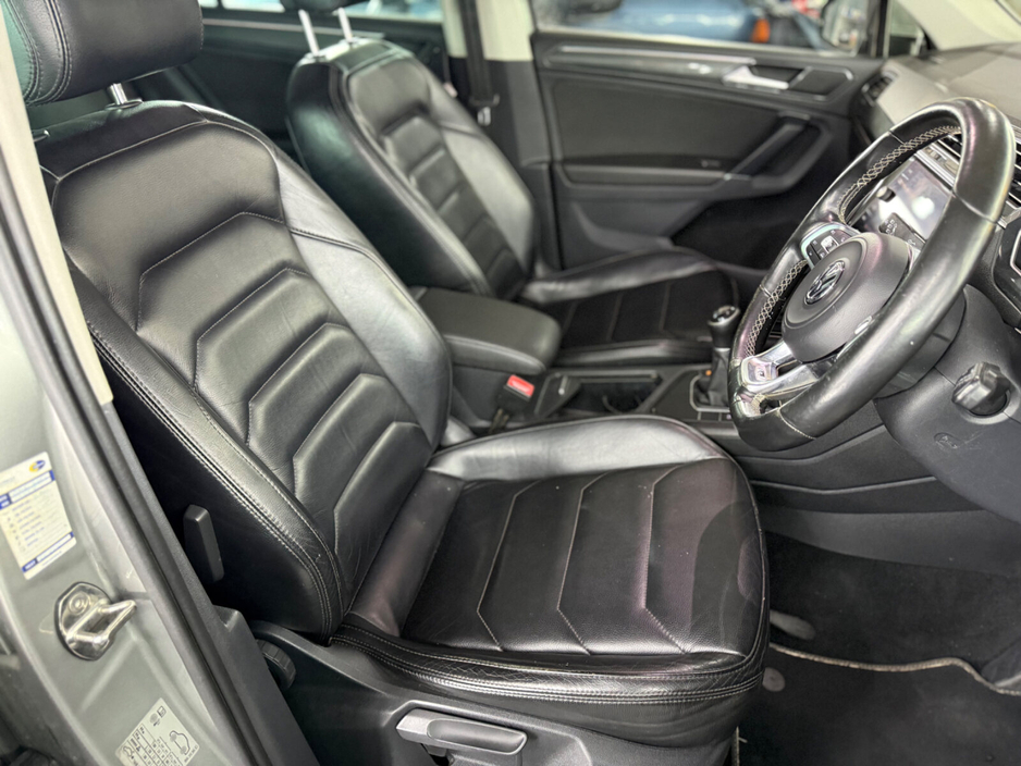2018 Volkswagen Tiguan - image 23