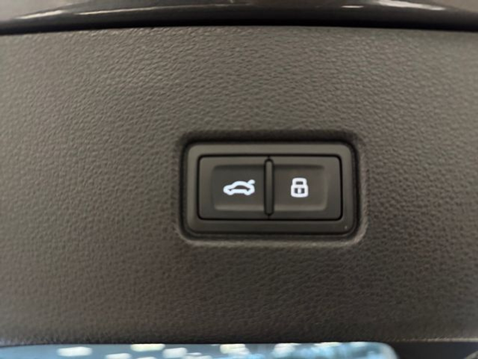 2023 Audi Q5 - image 19