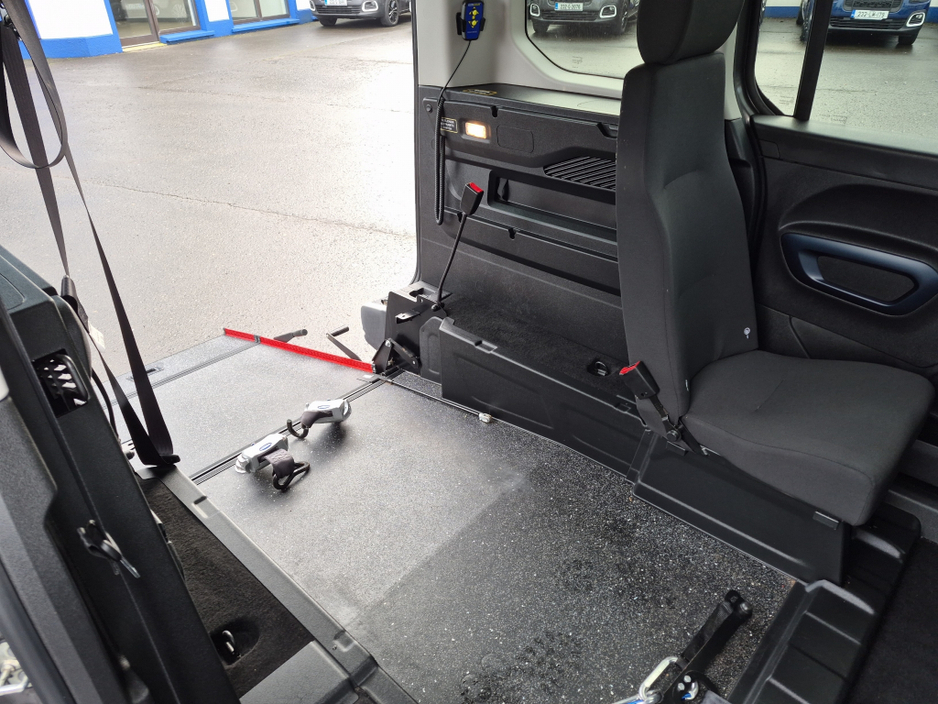 2022 Peugeot Rifter Allure Lowered Floor Wheelchair Access €22,995