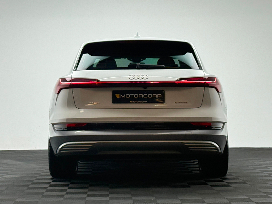 2021 Audi e-tron - image 6