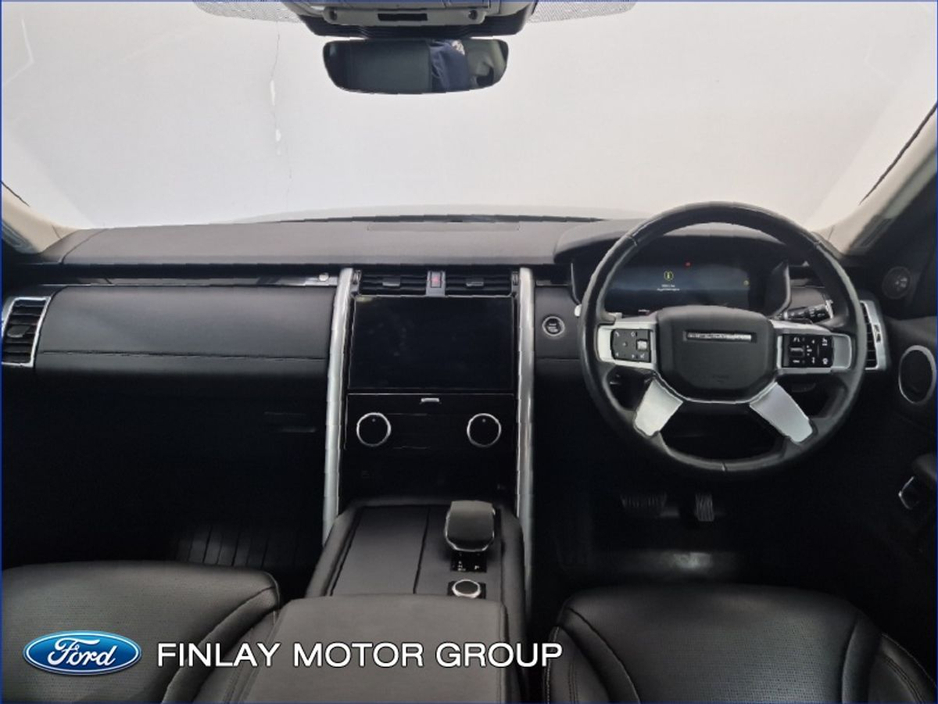 2024 Land Rover Discovery - image 2