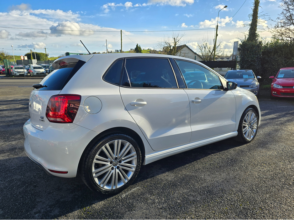 2015 Volkswagen Polo ( 152 )1.4 GT 150BH HI SPEC HIGHLINE EDITION - ALCANTARA SEATS - REV CAMERA - €12,950
