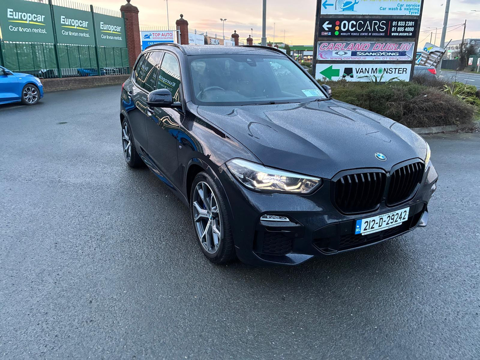 2021 BMW X5 - image 2