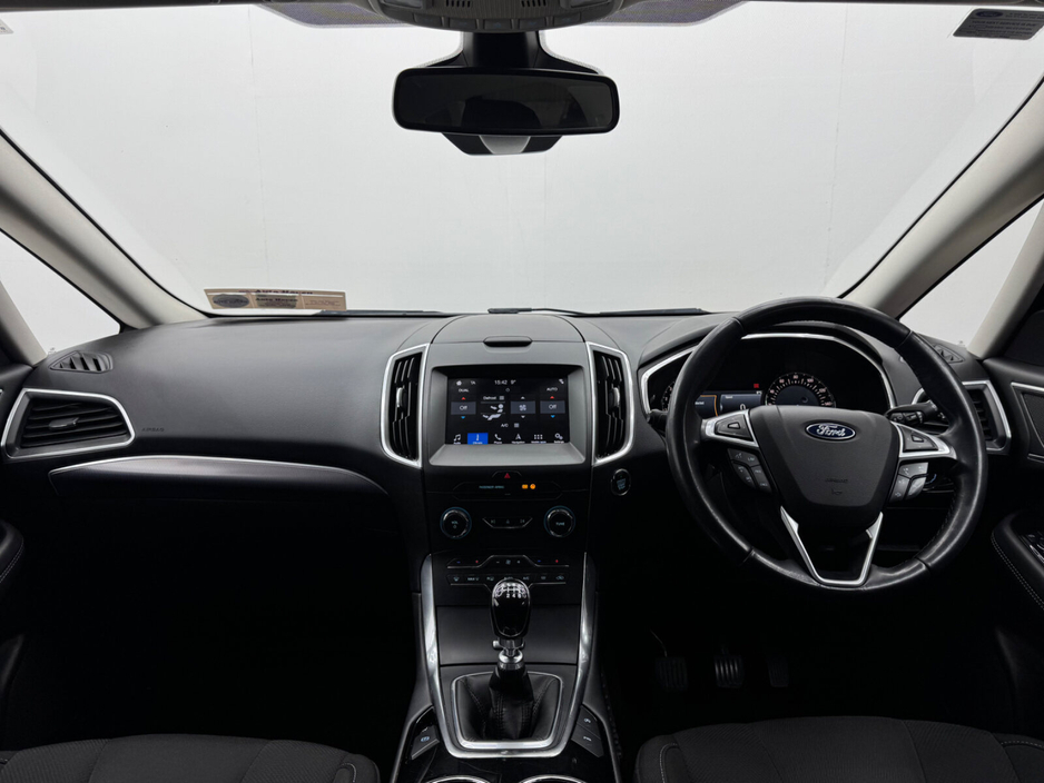 2016 Ford S-Max - image 10