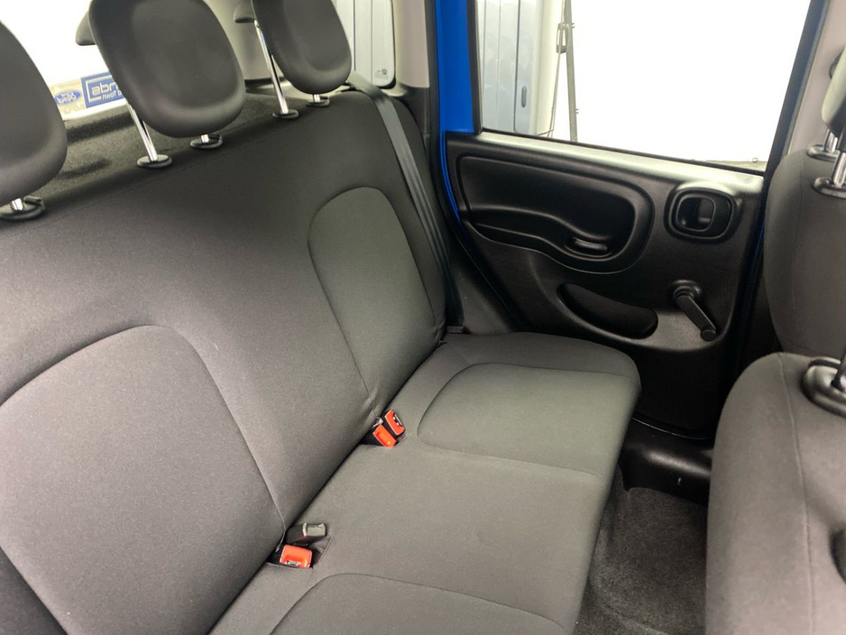 2023 Fiat Panda - image 10