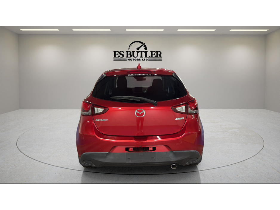 2017 Mazda Demio - image 5