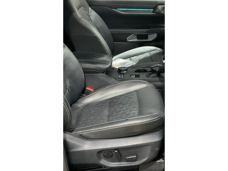 2024 Ford Ranger V6 240BHP PLATINUM ECOBLUE LIMITED EDITION VERY RARE CREWCAB 5 LUXURY SEATER €52,340