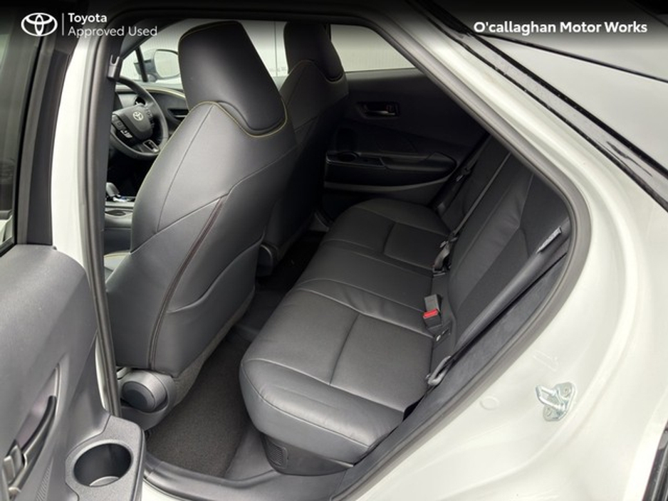 2025 Toyota C-HR - image 11