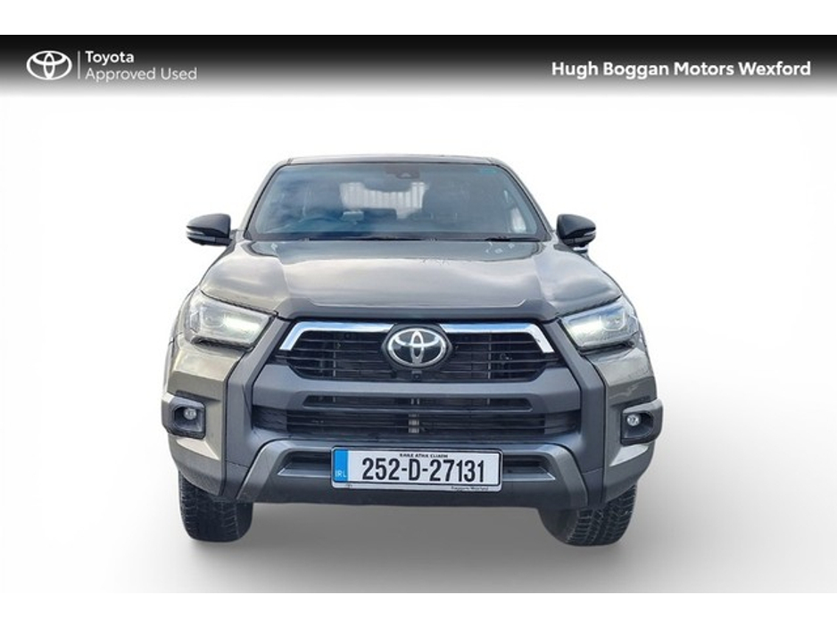2025 Toyota Hilux 2.8D4D INVINCIBLE + VAT €53,655