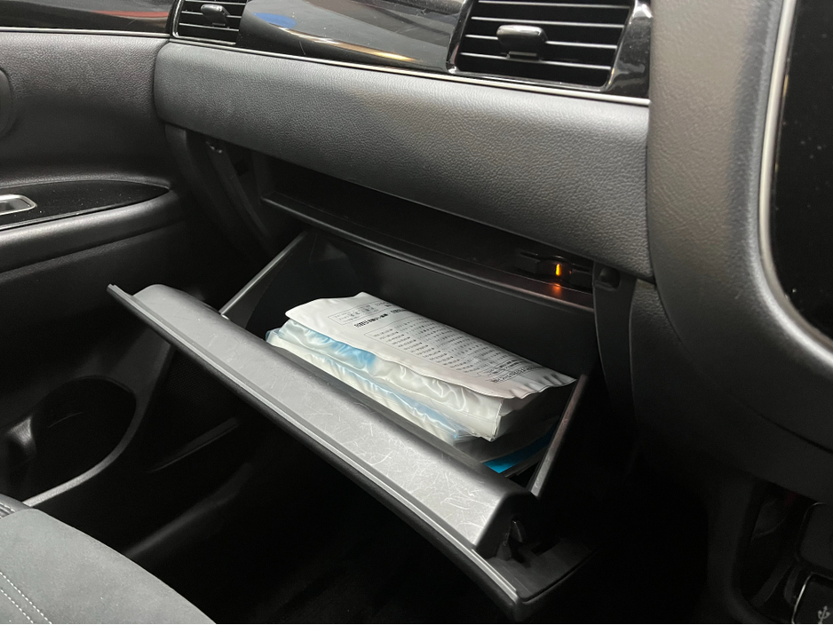 2019 Mitsubishi Outlander €21950! 2019 MITSUBISHI OUTLANDER PHEV G PLUS PACKAGE 2.4 AUTOMATIC / CRUISE CONTROL / 360° PARKING CAMERA / ELECTRIC MEMORY & HEATED SEATS / HEATED STEERING WHEEL / PADDLE SHIFTERS AND MORE €21,950