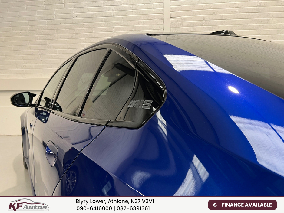 2025 BMW M5 V8 4.4L PHEV 727bhp Auto - 251 Reg €137,995