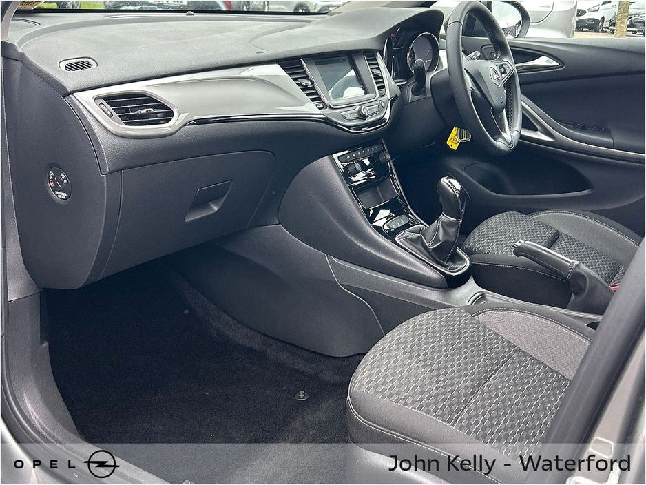 2021 Opel Astra - image 8