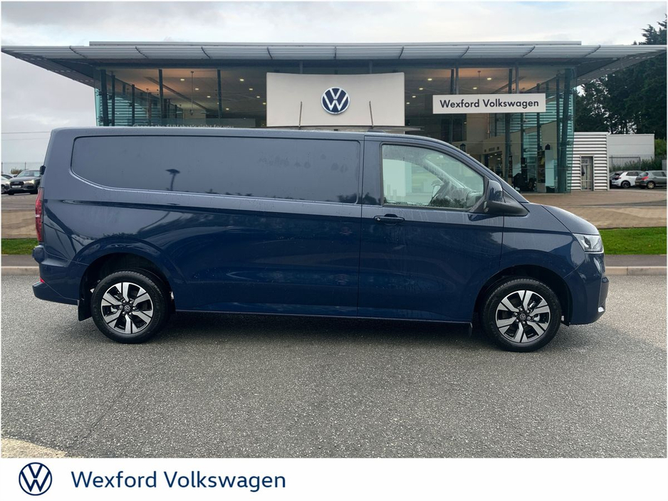 2026 Volkswagen Transporter TRENDLINE PLUS LWB 150HP MANUAL €36,965