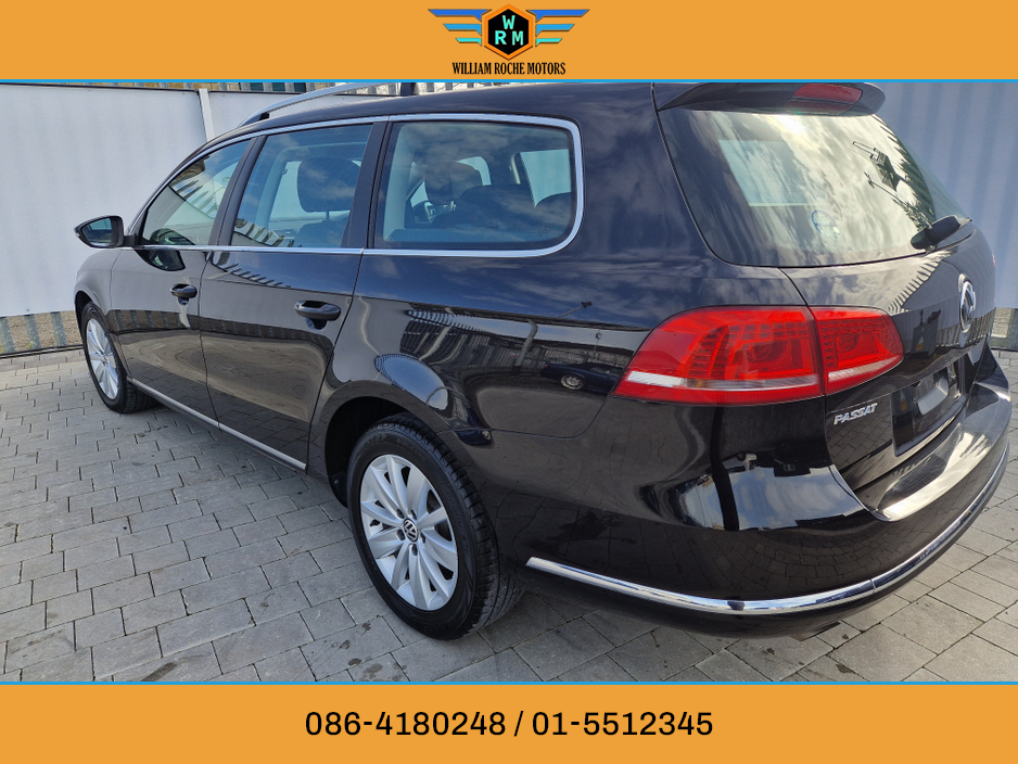 2012 Volkswagen Passat - image 7