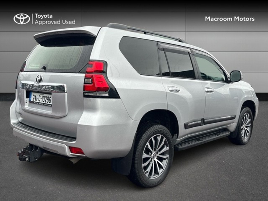 2024 Toyota Landcruiser - image 2