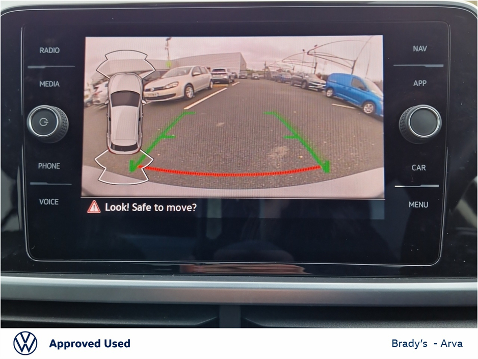 2023 Volkswagen T-Roc - image 17