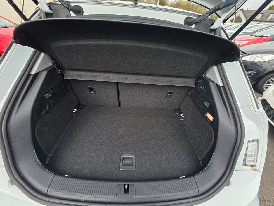 2016 Audi A1 - image 10