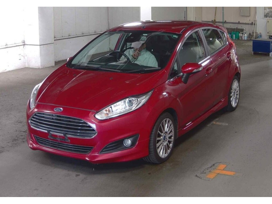 2015 Ford Fiesta - image 2