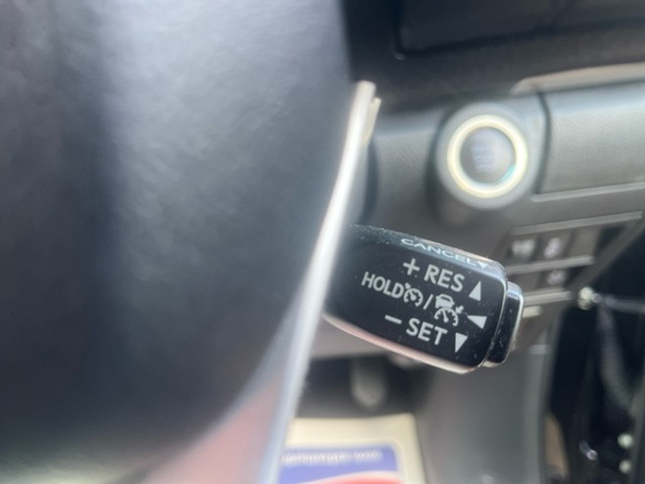 2025 Toyota Hilux 2.4 SR5 D/CAB AUTO €48,950