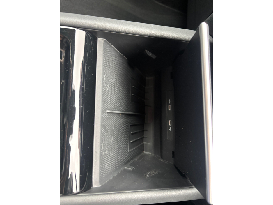 2025 Volkswagen Tiguan R-LINE ETSI S-A TSI DSG €49,900