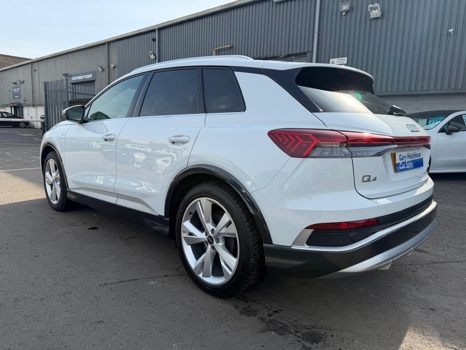 2024 Audi Q4 e-tron - image 40