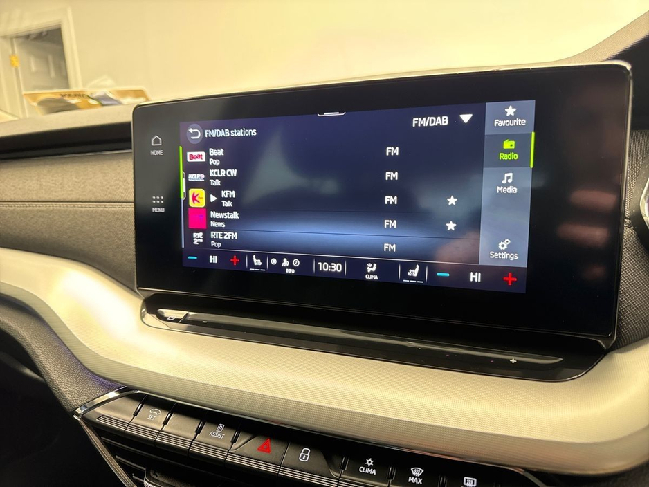 2023 Skoda Octavia - image 18