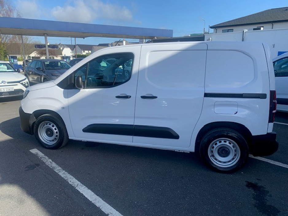 2025 Citroen Berlingo - image 6