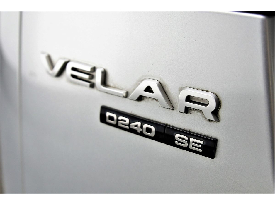 2017 Land Rover Range Rover Velar - image 25