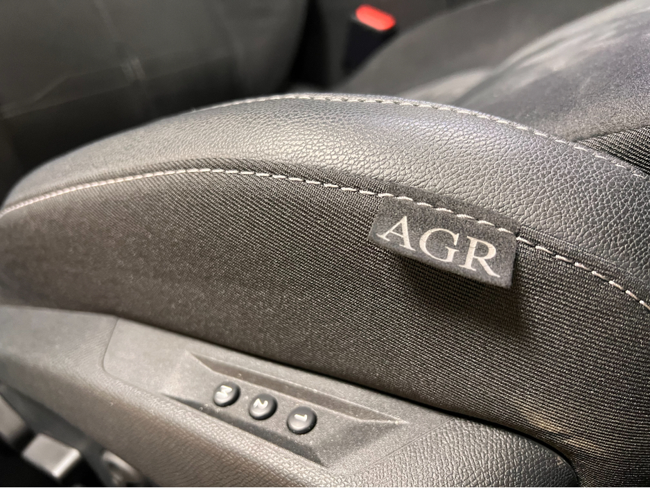 2024 Opel Astra Amazing Car 180BHP Hybrid Auto Top Of The Sportsline GS Huge Spec As New Only 3900 Kms www.bolands.ie Est.1955 €32,950