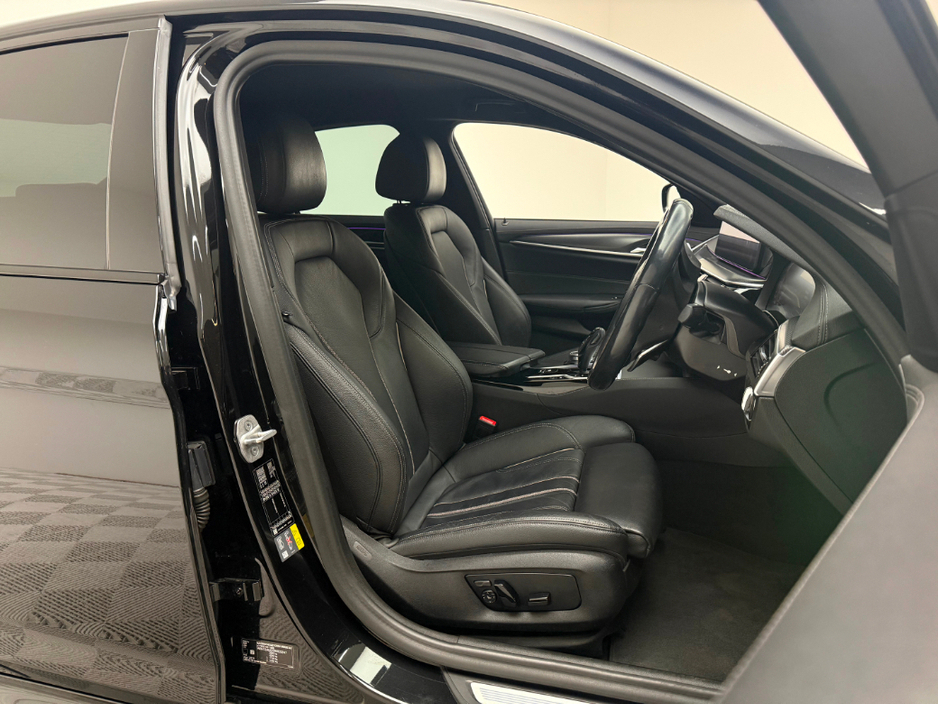 2021 BMW 5 Series 530E M SPORT €36,990