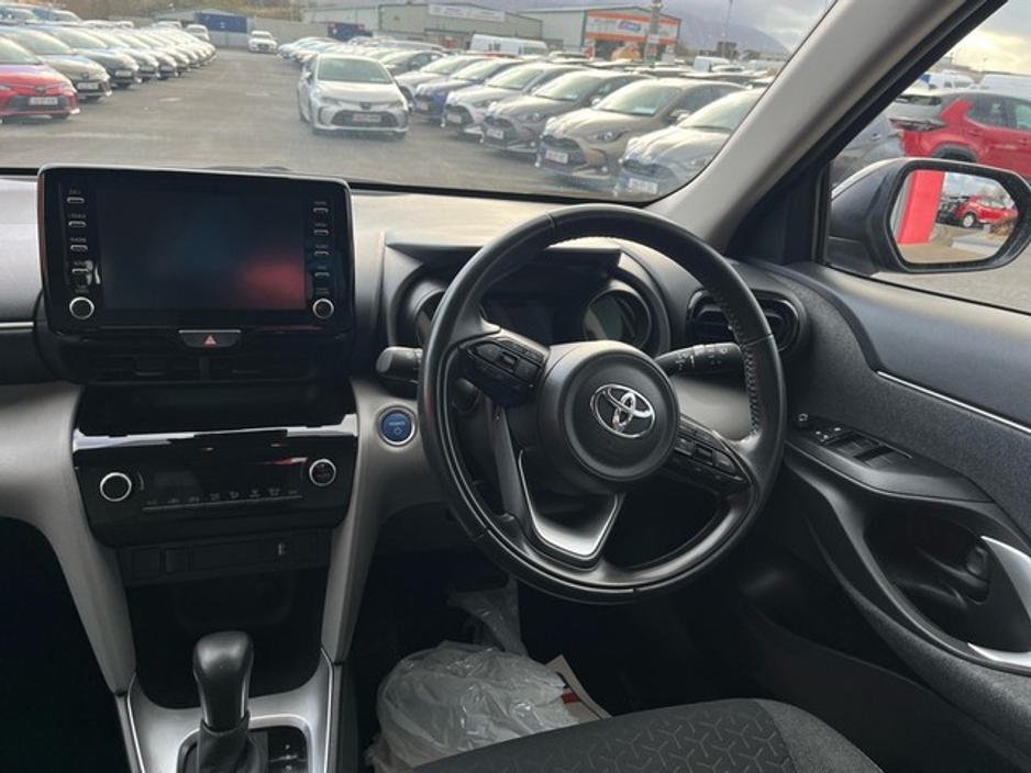 2022 Toyota Yaris Cross Hybrid Luna €26,500