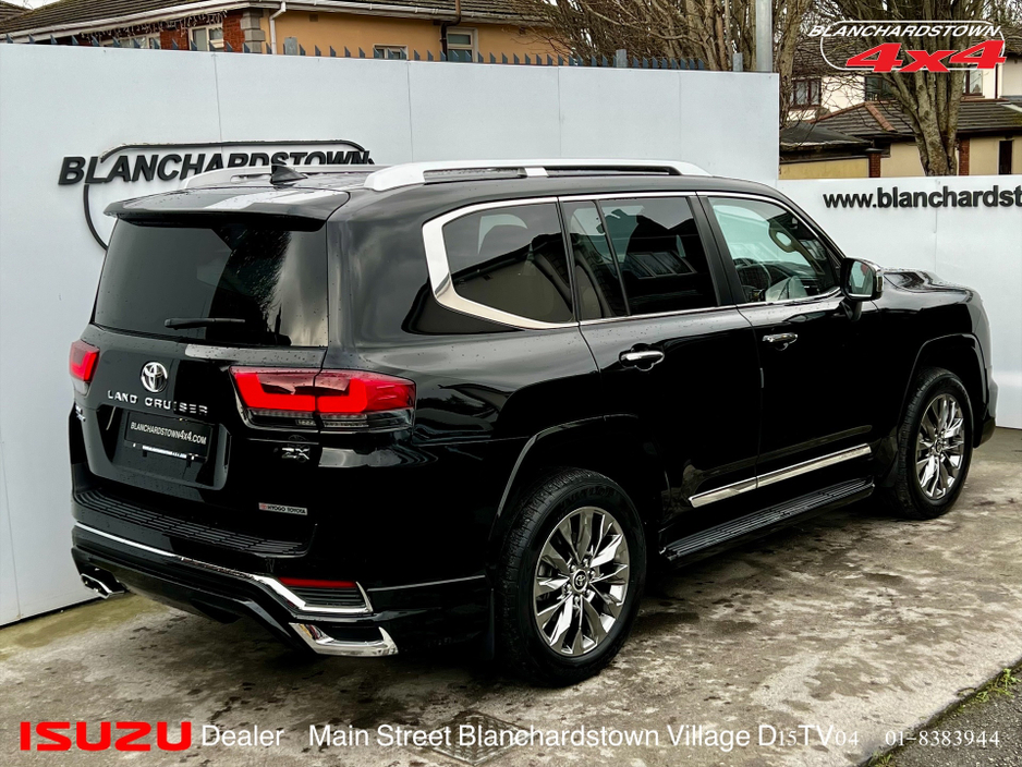 2023 Toyota Amazon LC300 70th ANNIVERSARY MODELISTA