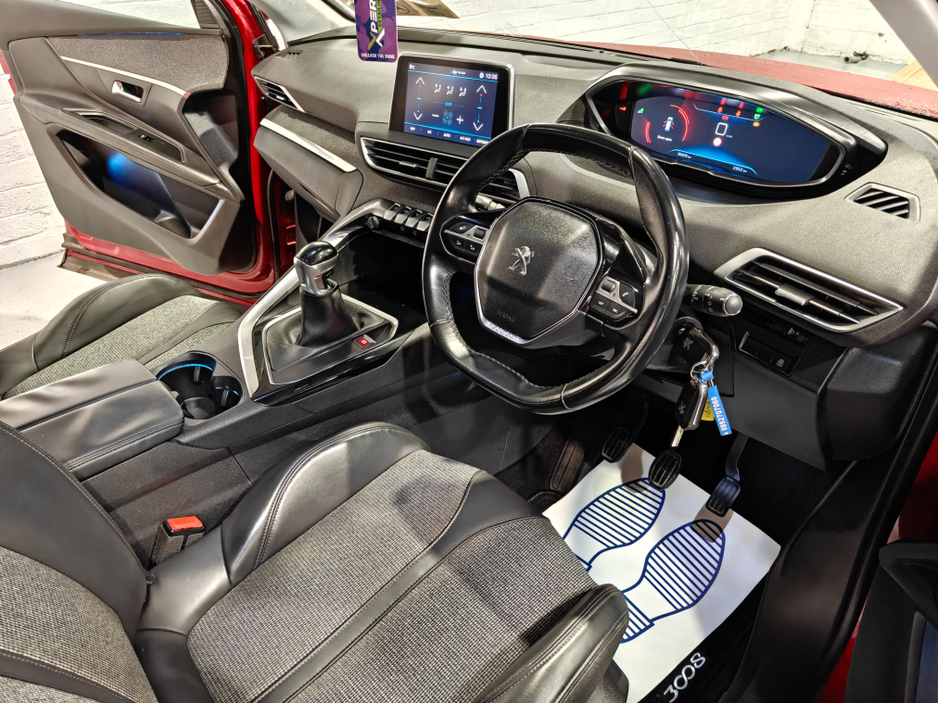 2018 Peugeot 3008 ALLURE 1.2 130 4DR €13,450