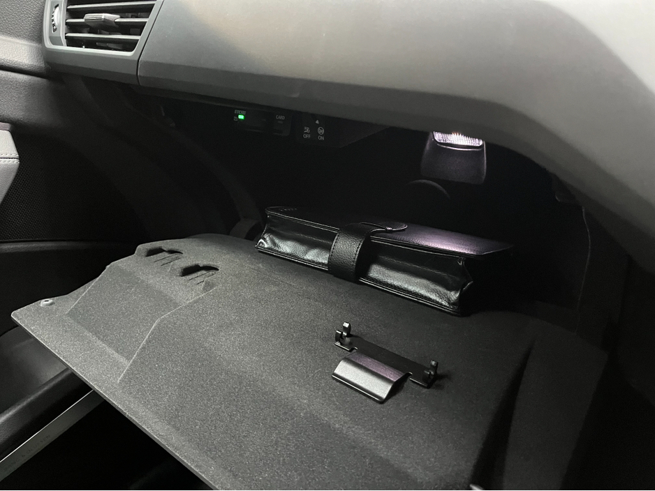 2022 Audi e-tron - image 21