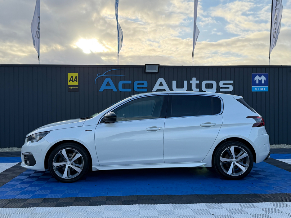 2019 Peugeot 308 - image 5